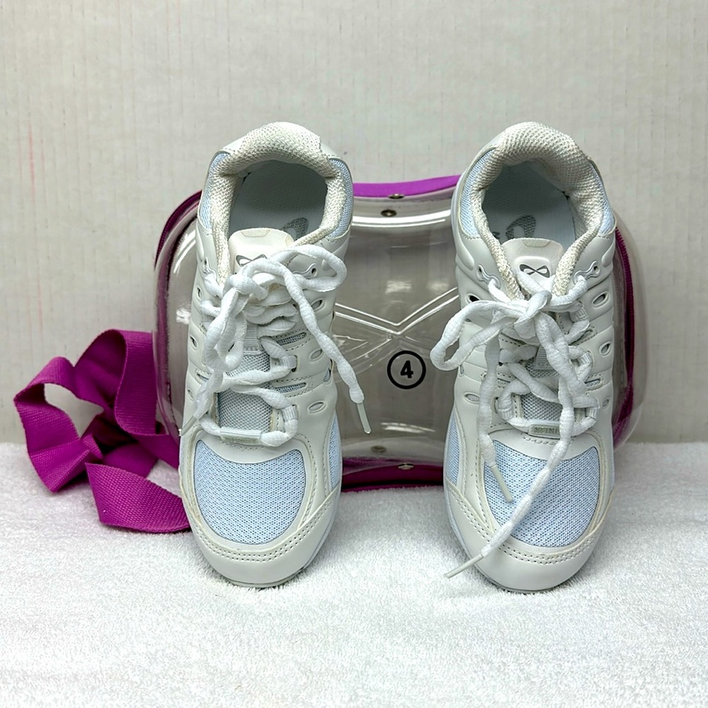 Nfinity Halo Defiance Size 4 women’s shoes. NEW